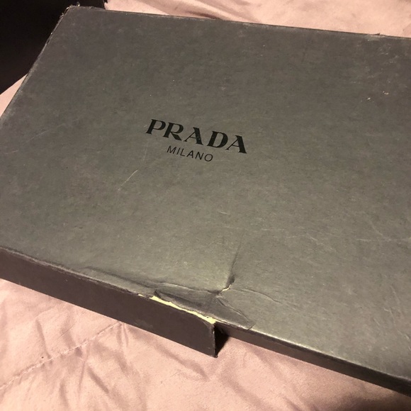 PRADA. VERO CUOIO - Picture 8 of 11